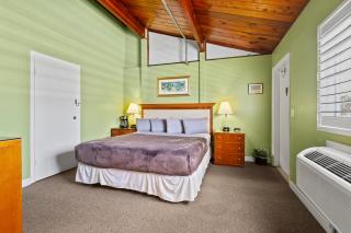 Oceanfront Inn, Standard, King Bed, Inlet View #15 - Fort Pierce - 0