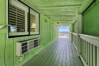 Oceanfront Inn Room #11- Standard Room - King Bed - Fort Pierce - 6