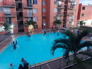 Elegancia, Calor y Comodidad - Melgar - 0