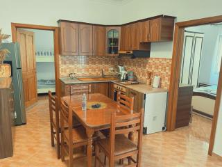 Aral Apartments - Golem - 0