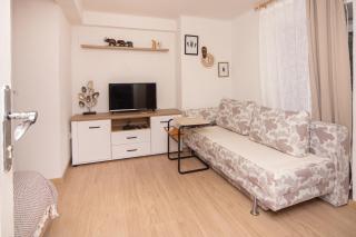 Stone Beach Family Apartment - Pržno - 0