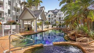 Bay Apartments Unit 35 - 1