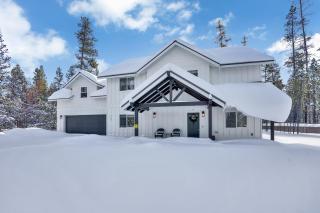 Mountain Home with Private Hot Tub and River Access! - Bend - 7