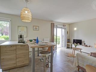 Charmant gîte moderne avec cour privée, tout équipé, parking sécurisé, au cœur du Roannais - FR-1-496-316 - Riorges - 8