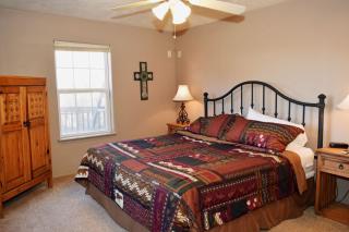Hacienda on Pioneer Creek - WiFi - Cable - Washer - Dryer - Fireplace - Large Deck - Grill - No Trailer Parking - Red River - 3