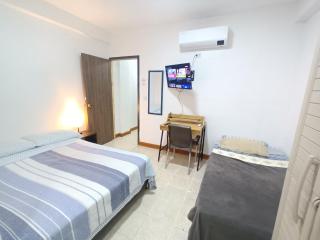 Habitación confortable y central a 100mts de la playa - San Andrés - 9