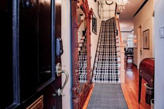Heart of Capitol Hill Row House Luxury & Location - Washington - 3