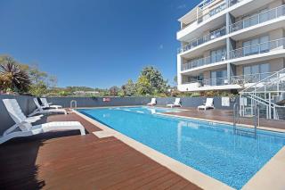 Cote D'Azure, 13 61 Donald Street - Lovely unit air con, Wi-Fi, secure parking, complex lift and pool - Nelson Bay - 9