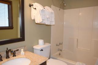 Last Chance - Pet Friendly - Satellite - Grill - Fireplace - Close to everything - Red River - 6