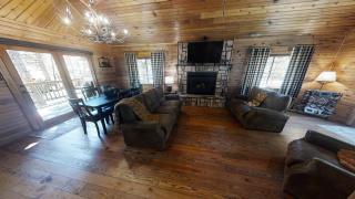 Little Elk Horn on the River - Pet Friendly - WiFi - Washer - Dryer - Fireplace - Grill - Red River - 8