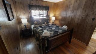 Little Elk Horn on the River - Pet Friendly - WiFi - Washer - Dryer - Fireplace - Grill - Red River - 5