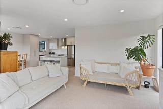 Fantastic Northlake House near River Track - 6