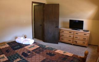 Little Fanny - Pet Friendly - Satellite - Fireplace - Grill - Close to Everything - Red River - 4