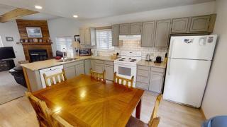 LRM Cabin - - Red River - 1
