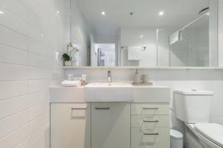 Groovy Apt near Casino w Parking & Heated Pool - Melbourne - 1