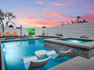 The Desert Social - Firepit, Spa, Pool, Game Room - Indio - 6