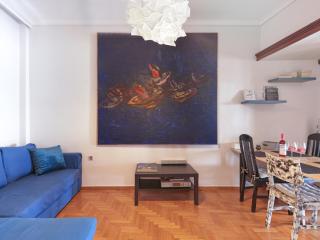Central Pagrati Apartment with Park View Balcony - opp Pangrati Grove - Atene - 5