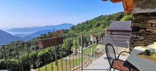 Baita Gabriele con Terrazzo e Vista Lago per 4 Persone - Aurano - 9