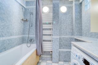 Cette Maison est la Vôtre - 7