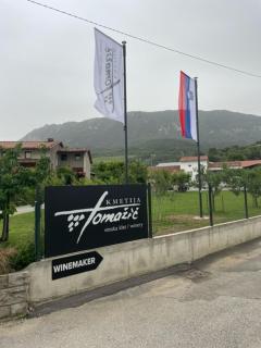 Kmetija Tomažič vinska klet - winery - Vipava - 8