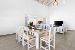 Lampiesbaai Beach House by Host Agents - Britannia Bay - 1