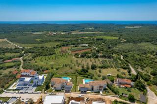 Villa Plava with Panoramic Seaview and big pool - Bale - 4