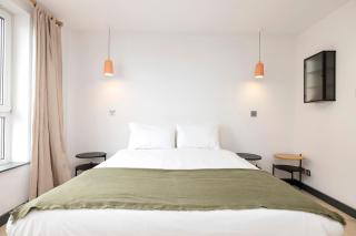 JOIVY Fabulous Apartment with Bay View Terrace - 5