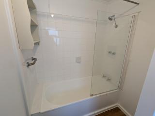 Bayley 1 - Walk to city from 2 bedroom apartment with city and mountain views - Hobart - 6