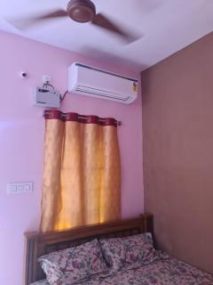 J P Home Stay - Pondicherry - 1