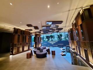 Downtown Chic Condo Rooftop Pool #ES20912 - 8
