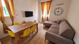 R&E Apartment - 5