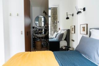 Stylish Flat Close to Louvre & Palais-Royal - 2