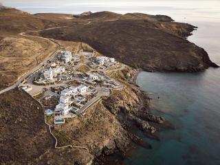 Semeli Coast Mykonos Curio Collection by Hilton - Merchia Beach - 6