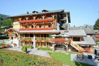 L'épicéa - Piscine et Spa - Morillon - 1
