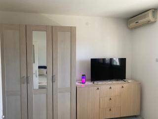 Apartman Ema - Sutomore - 2