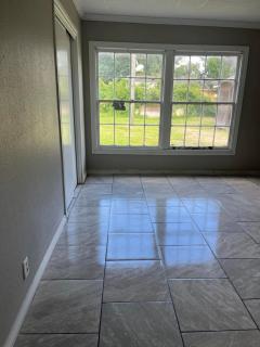 Cozy 2 Bed Retreat in Vibrant Beaumont, TX - 6