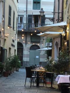 LA CASA SULLA PIAZZETTA - Albenga - 9