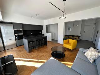 A18 Just renovated 3BD Luxury - Athen - 3