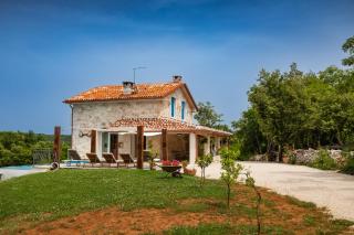 Rustic villa Krug with panorama view in Buje - Bibali - 0