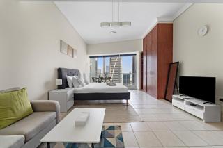 StoneTree - Spacious Studio - Stunning Lake View - Dubai - 0