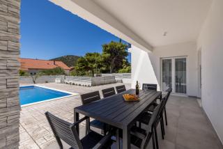 Villa Sea View - heated pool & 2 mins to the beach - Vinišće - 4