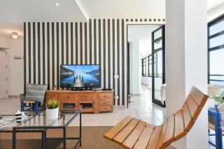 Spectacular 3-Bedroom Ocean View in Las Canteras - Las Palmas de Gran Canárias - 4