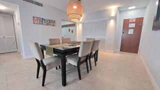 The Tides 1bedroom apt 3rd floor We are on the Beach! - Hollywood - 2