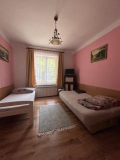 Leśniewscy - Pokoje Gościnne - 9