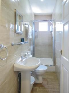 Tudors eSuites Central 5 Bedroom House - Birmingham - 5