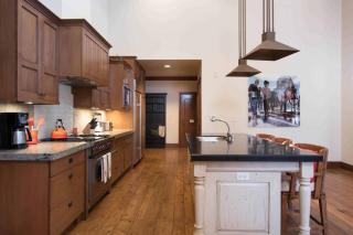 Great Bear Lodge 501 by East West Hospitality - Truckee - 7