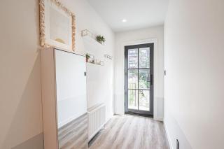 Downtown Oasis-2BR-Spa Bath-Pet Friendly, Free Parking - 4