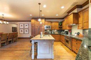 Great Bear Lodge 302 by East West Hospitality - Truckee - 7