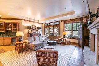 Great Bear Lodge 302 by East West Hospitality - Truckee - 8