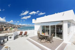 IMPRESIONANTE ATICO, PRIMERA LIINEA PLAYA, VISTAS AL MAR, piscina comunitaria - Fuengirola - 8